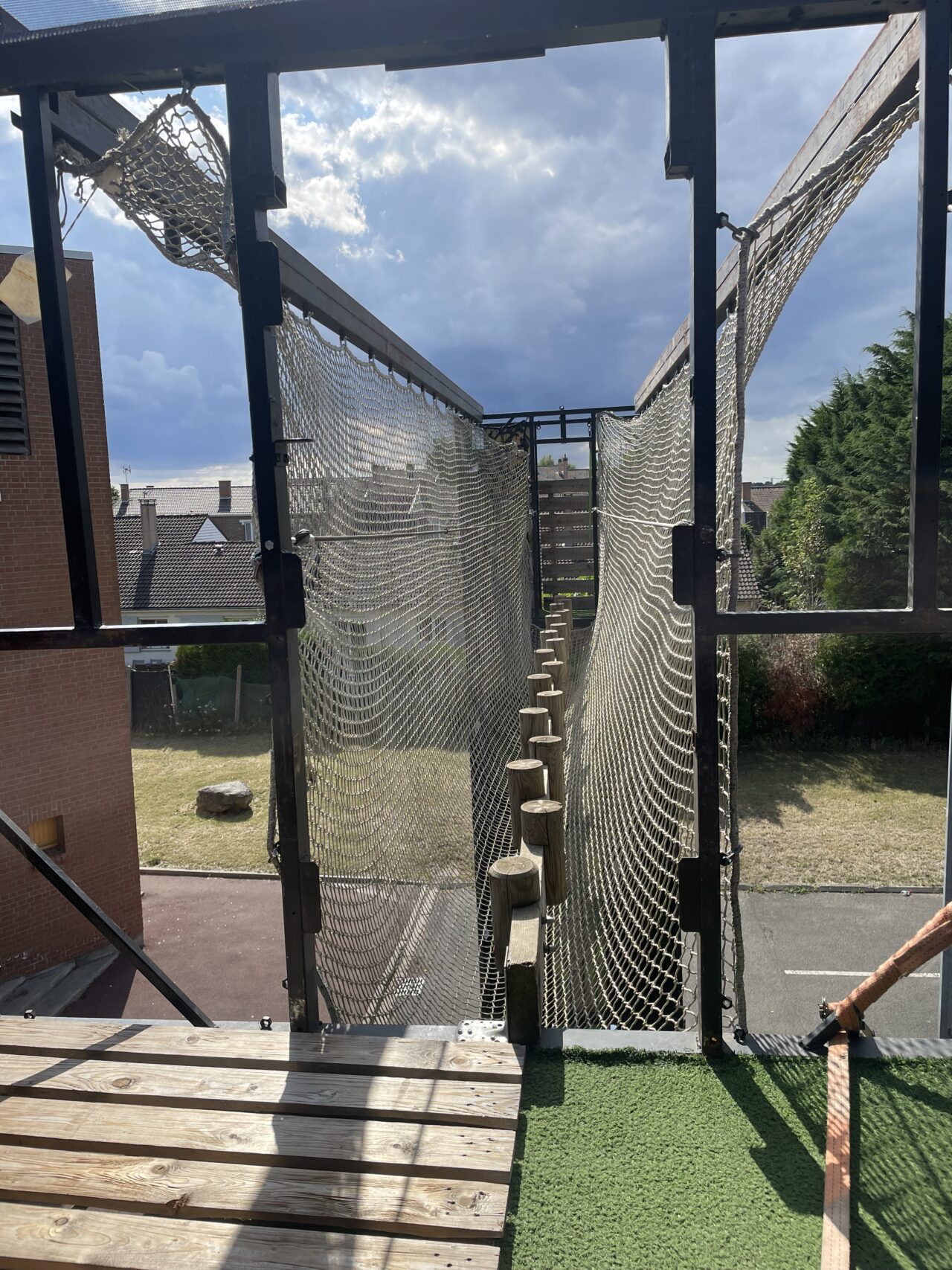 vue de l'intérieur du pont de singe de la double tour