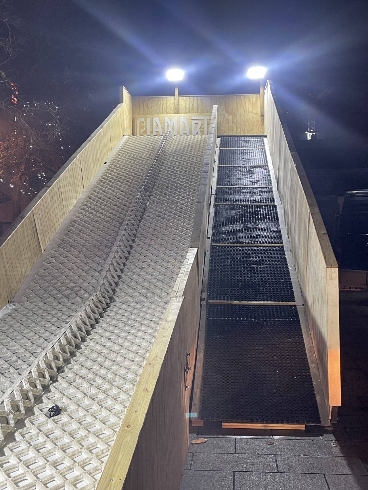 descente et montée de la piste de luge