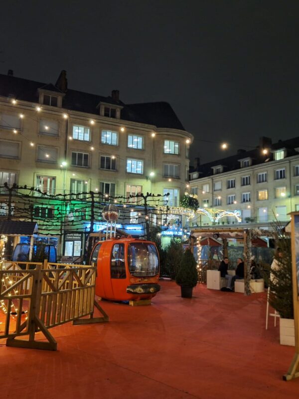 décor de thème montagne pour un marché de Noël