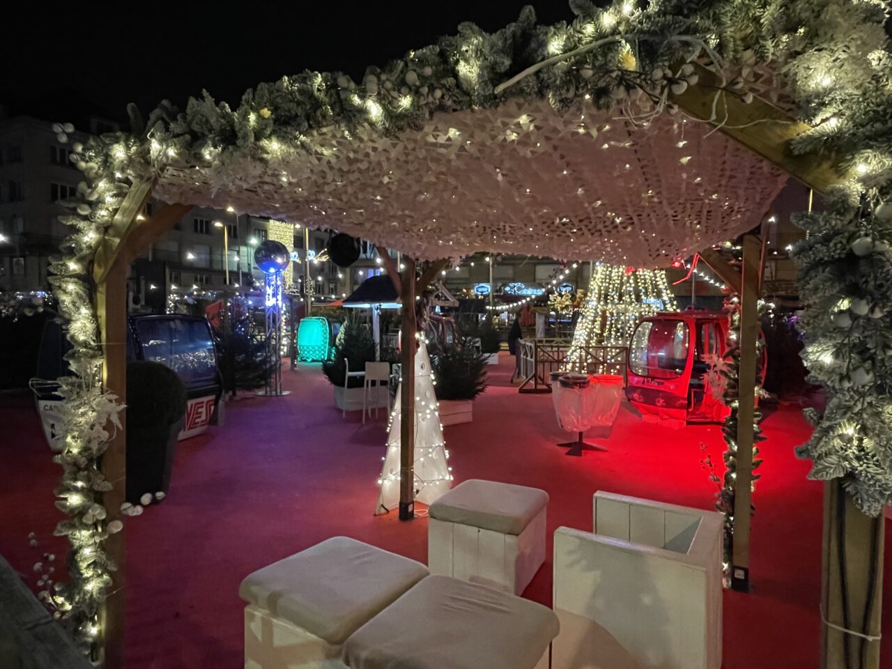 décor de thème montagne pour un marché de Noël