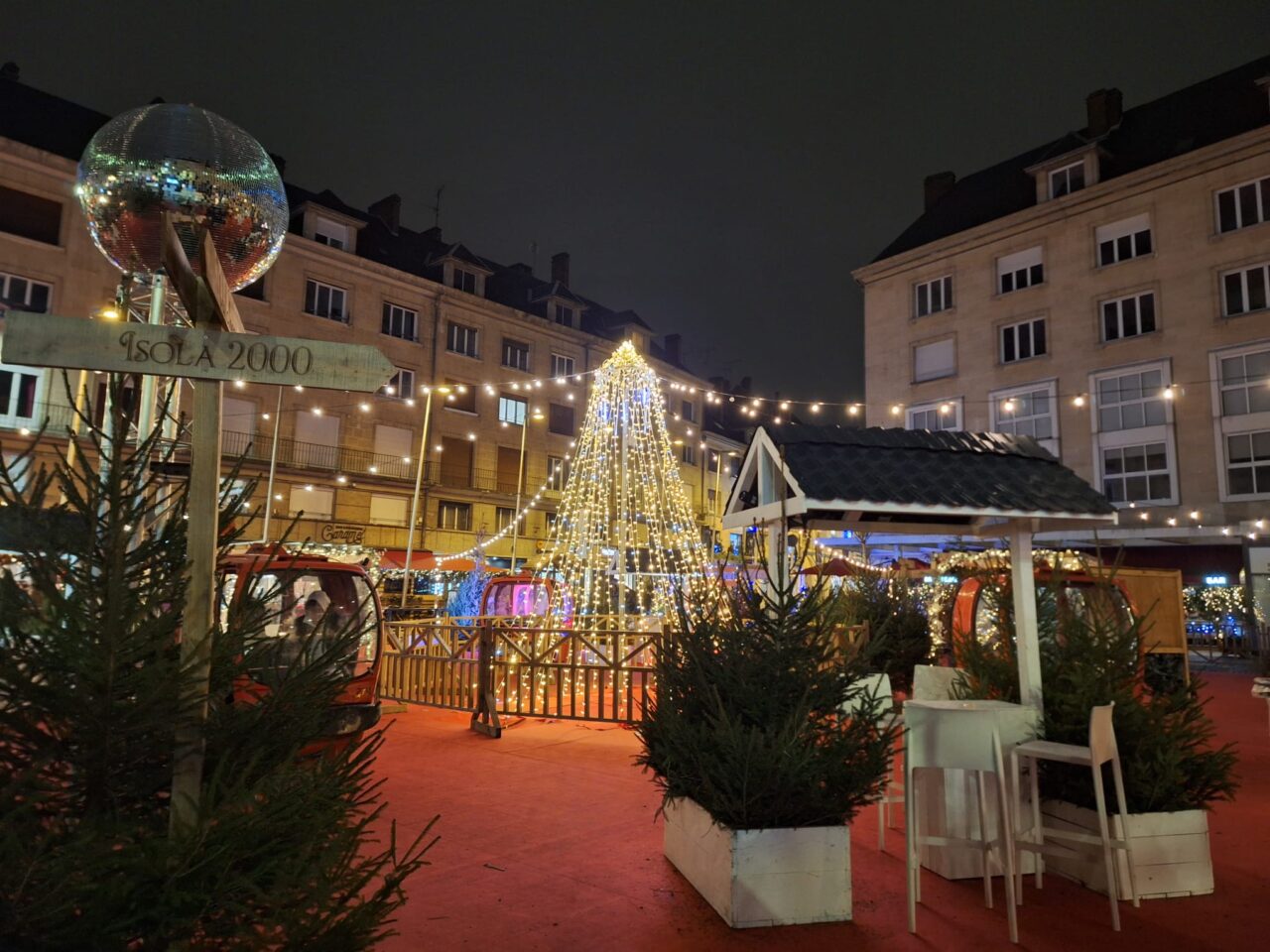 décor de thème montagne pour un marché de Noël
