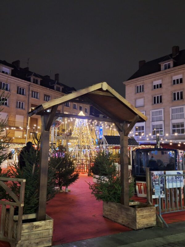 décor de thème montagne pour un marché de Noël