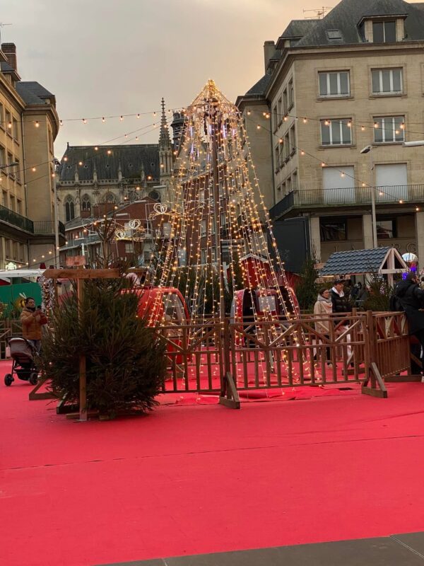 décor de thème montagne pour un marché de Noël