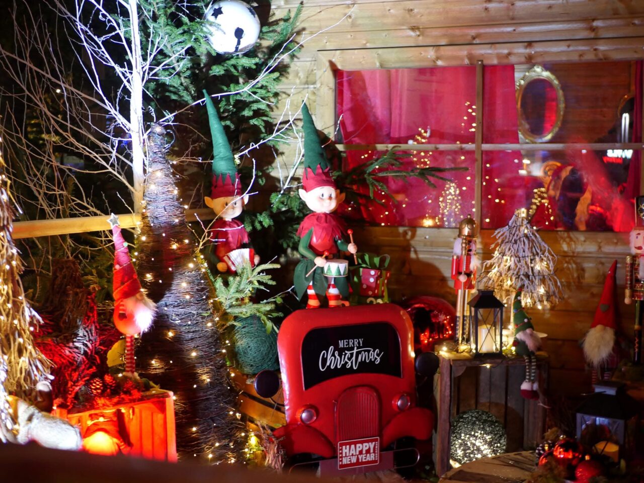 décoration pour un marché de Noël féérique
