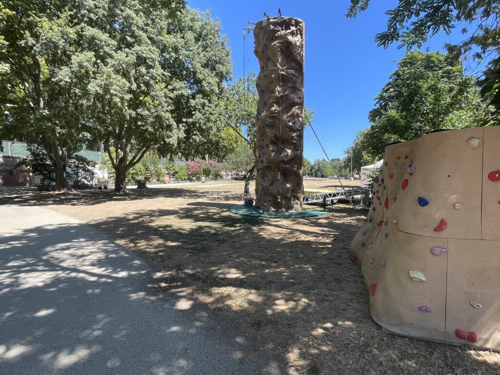 rocher d'escalade pour le projet de Toulouse