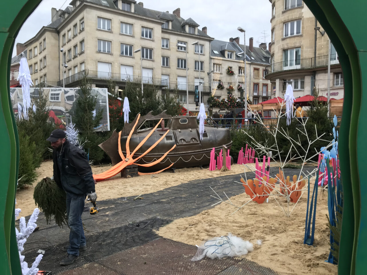 décor de 20000 lieux sous les mers en centre ville