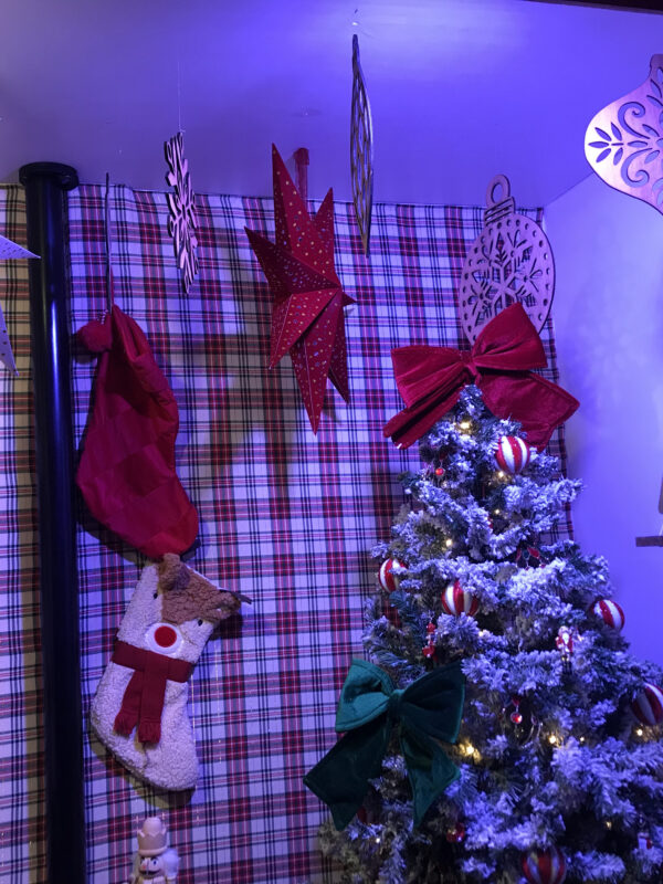 vitrine animée le salon du père Noël